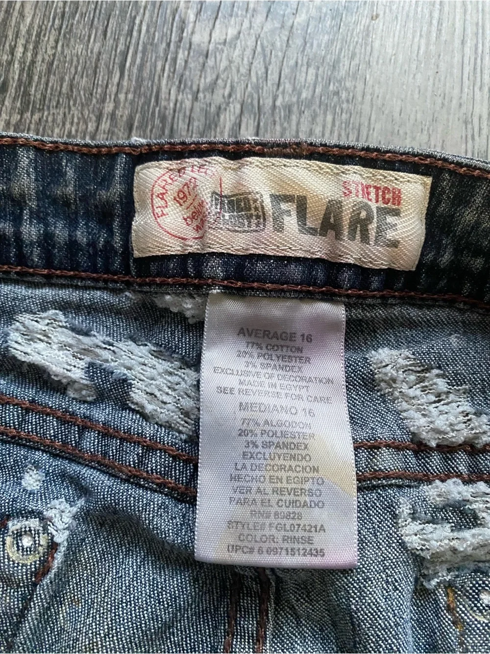 Levi's 1972 Flare Stretch Cutoff Denim Jean Shorts Women Sz 16 Distressed Rinse
